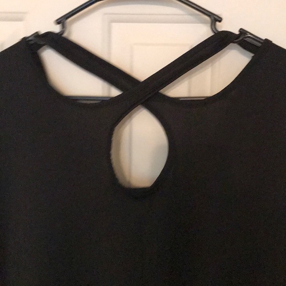 Danskin black workout top with cross cross back - Picture 3 of 4
